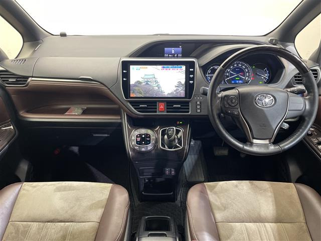 エスクァイアハイブリッド1.8 Gi プレミアムパッケージ