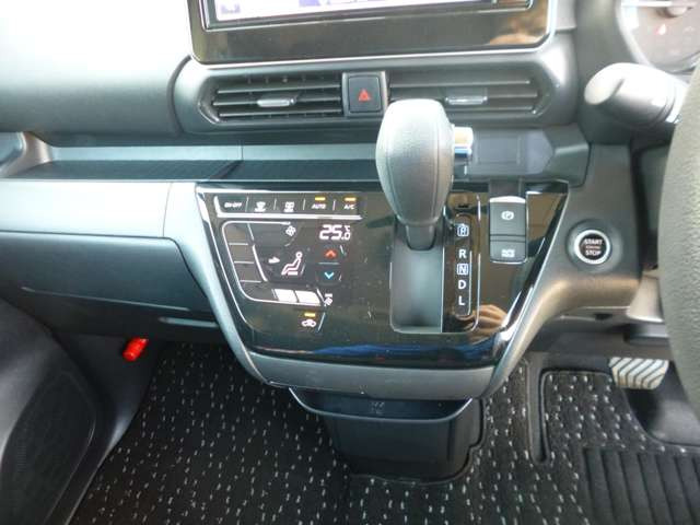 ����Ȃւ̈ړ����X���[�Y�ɂ�����C���p�l�V�t�g���̗p!�������L�X�A�������!�܂���������ɂ�������肪����܂��B���[�͂����C���������B�U�炩�肪���Ȏԓ����X�b�L��!