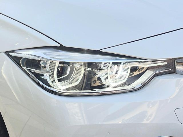 ��LED�w�b�h���C�g:��ԑ��s�����ǍD�Ȏ��E���m�ۂ����S���ĉ^�]�ł��鍂�P�xLED�w�b�h���C�g�𑕔�!�_�����x�������A����d�͂��}�����Ă��܂��B