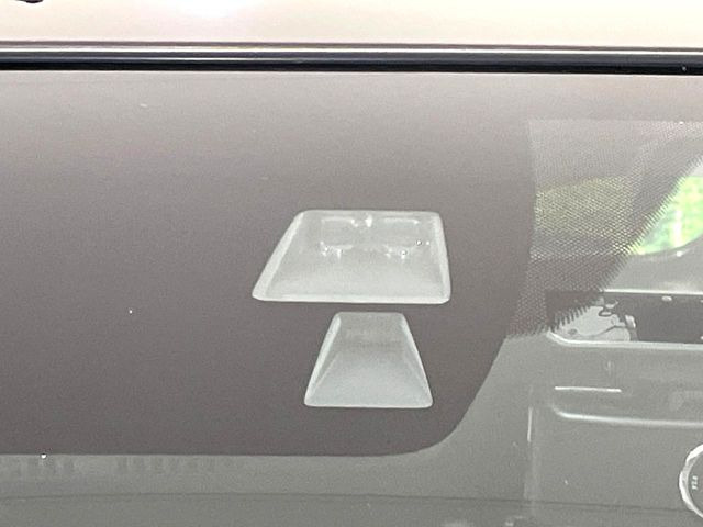 �y�X�}�[�g�V�e�B�u���[�L�T�|�[�g�z�ᑬ���s���ɑO���̎ԗ�����F�����A�Փ˂������Ȏ��͌x��ƃu���[�L�ŏՓˉ���Ɣ�Q�y�����A�V�X�g�B�����S�Ƀh���C�u�����y���݂��������܂��B