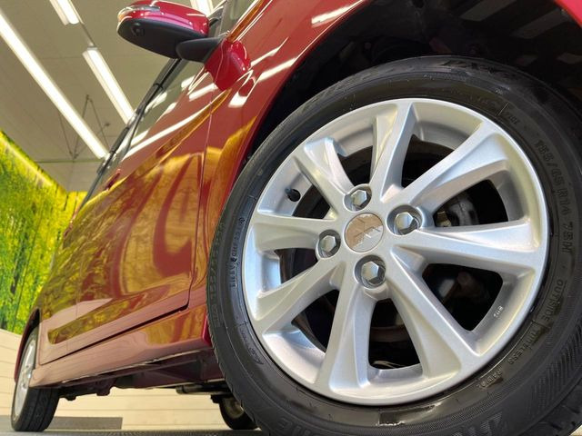 【純正14インチアルミホイール】外観にマッチした純正アルミホイールを装着しております。各種社外アルミホイールや、スタッドレスタイヤも取扱いしております。是非ご相談ください♪