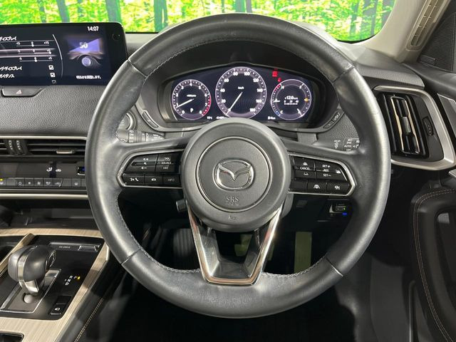 �y�����v�����X�e�A�����O�z�㎿�Ȋv���g�p���邱�ƂŁA��ɂ����������݂ƂĂ��^�]���₷���n���h���ł���