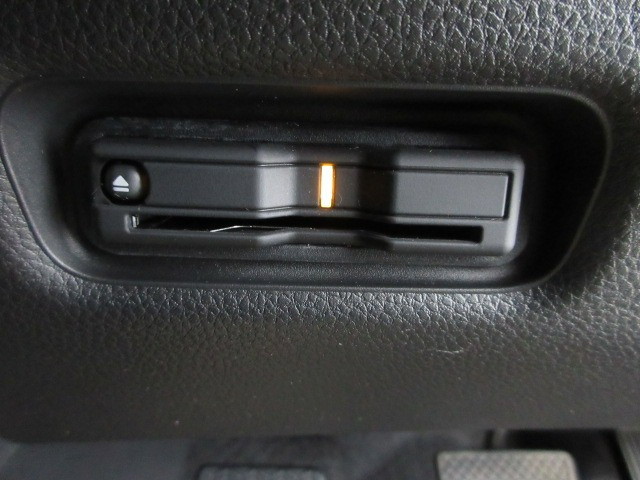 フリード1.5 e:HEV エアー EX