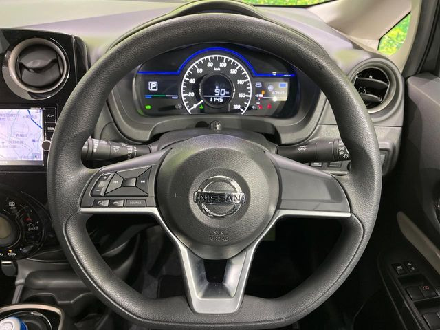 �y�X�e�A�����O�X�C�b�`�z�^�]���A�O������ڐ������炷���ƂȂ��A�I�[�f�B�I���̑��삪�\�ȕ֗��@�\!���S&���K�ȃh���C�u�����o���Ă���܂���