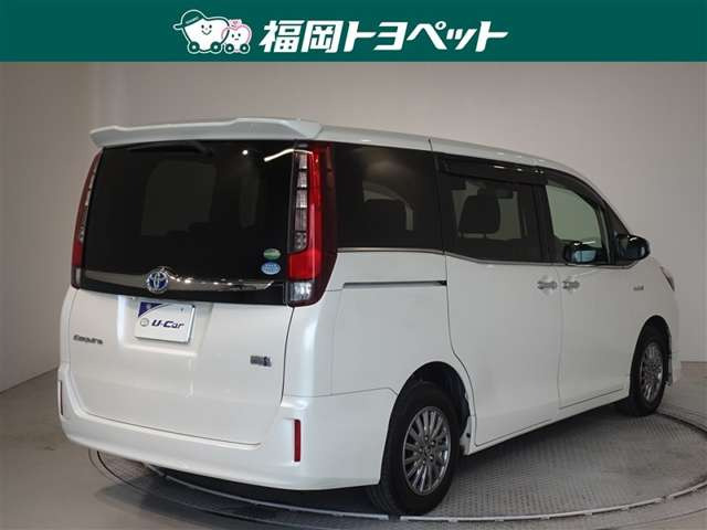 エスクァイアハイブリッド1.8 Gi ブラックテーラード