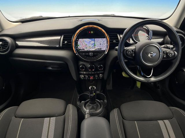 �A���ԃO���[�v���݌ɐ���2,000��!�S���̌n��X���烁�[�J�[�E�Ԏ��킸���Љ�o����̂ŁA���Ȃ��Ƀs�b�^���̂��Ԃ�������͂��ł���܂��͂��₢���킹��������