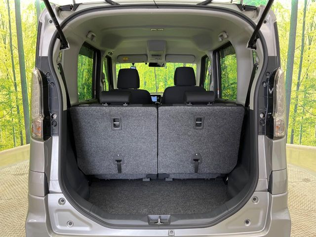 ���i�̂���������ʋ΁A���}���ɏ\���ȉ׎��X�y�[�X���m�ۂ��Ă���܂��B�Z�J���h�V�[�g��|���ƁA�傫�ȉו��̐ύڂ��\�ł���