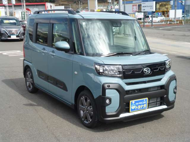 当社の総額表示は群馬県内での総額を明記しております。諸費用の安さを比べてください。追加整備料や追加保証料なども一切いただきません。真の乗り出し総額です。遠方の方は県外登録費用と陸送費用が別途かかります