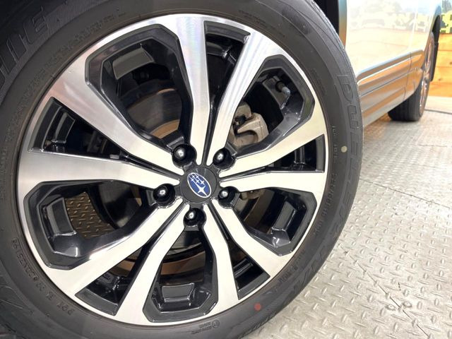 �y����18�C���`�A���~�z�C�[���z�O�ςɃ}�b�`���������A���~�z�C�[���𑕒����Ă���܂��B�e��ЊO�A���~�z�C�[����A�X�^�b�h���X�^�C�����戵�����Ă���܂��B���񂲑��k����������