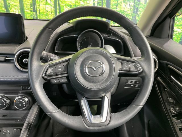 �y�����v�����X�e�A�����O�z�㎿�Ȋv���g�p���邱�ƂŁA��ɂ����������݂ƂĂ��^�]���₷���n���h���ł���