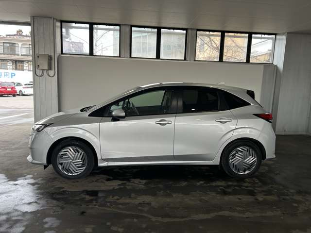 ノート1.2 X FOUR 4WD