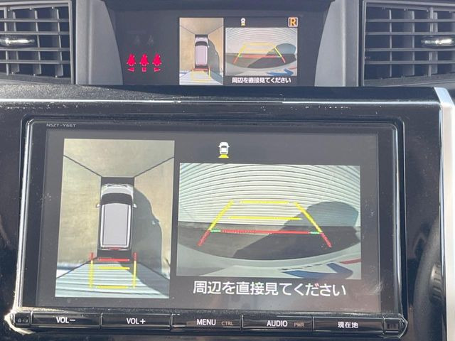 【パノラミックビューモニター】専用のカメラにより、上から見下ろしたような視点で360度クルマの周囲を確認することができます☆死角部分も確認しやすく、狭い場所での切り返しや駐車もスムーズに行えます。