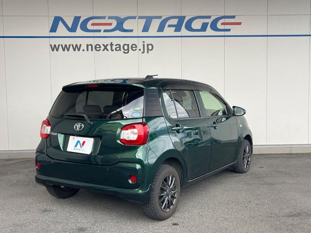 ��D�]�𒸂��Ă���܂��{�f�B�̒e�X�v���b�V���R�[�g���D�]��t���B�ʏ�̃K���X�R�[�g�ƈقȂ�A�ϋv�N��6�N�̖��@���K���X�R�[�e�B���O���A�{�f�B���L���C�ȏ�Ԃɕۂ��Ă���܂��B