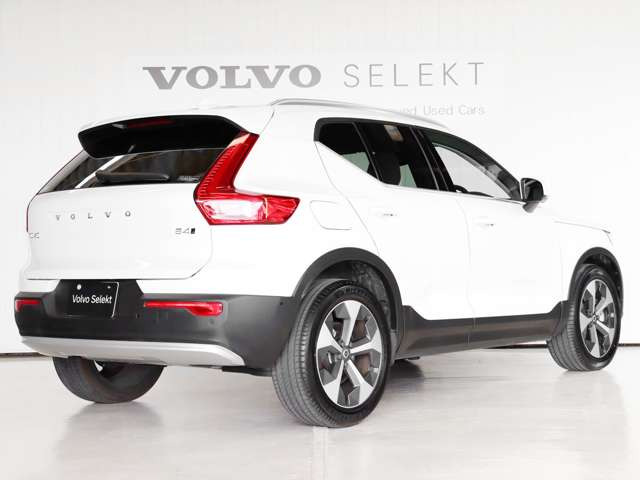 XC40ウルトラ B4 AWD 4WD
