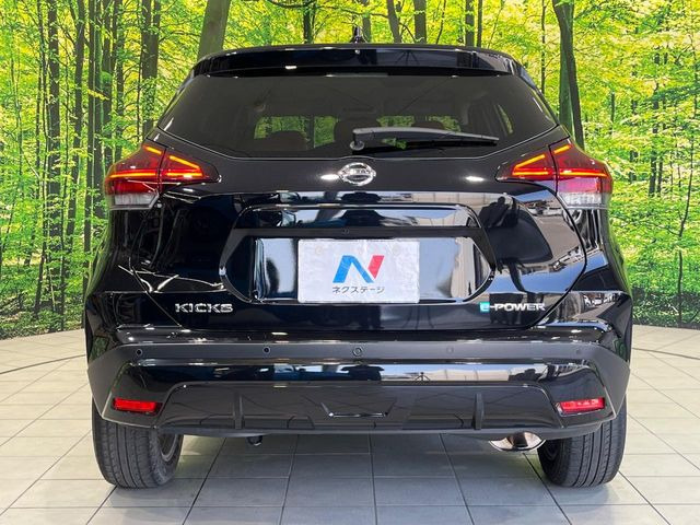 安心の最長10年・走行無制限保証(有償)をご用意。保証内容も充実はもちろん、無料点検&オイル交換や、年中無休の全国・24時間ロードサービスも付帯されておりますのでご安心下さい。