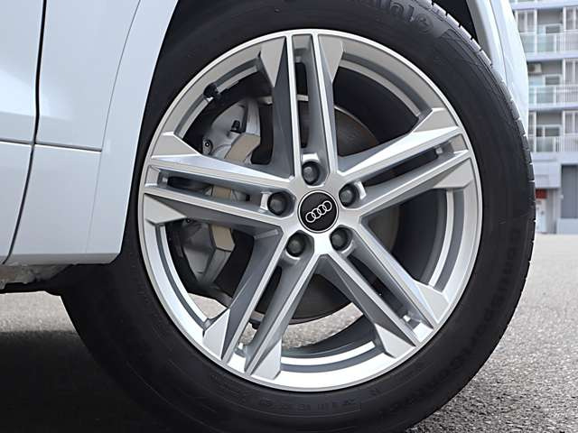 Q5スポーツバック40 TDI クワトロ Sライン ディーゼル 4WD