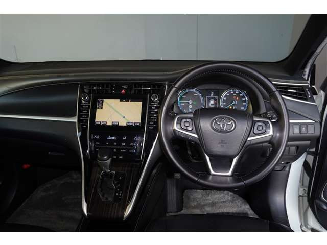 ハリアー2.5 ハイブリッド E-Four エレガンス 4WD