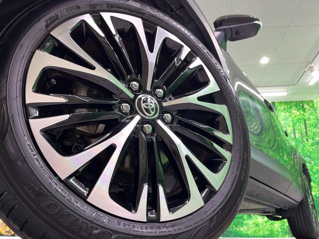 �y����18�C���`�A���~�z�C�[���z�O�ςɃ}�b�`���������A���~�z�C�[���𑕒����Ă���܂��B�e��ЊO�A���~�z�C�[����A�X�^�b�h���X�^�C�����戵�����Ă���܂��B���񂲑��k����������