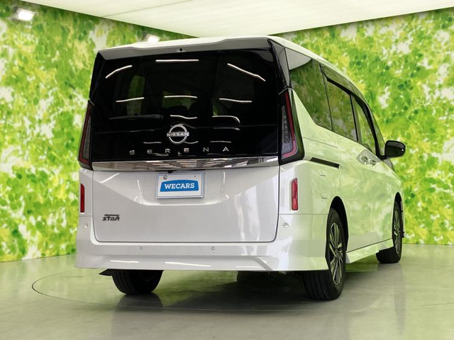 セレナ2.0 ハイウェイスターV