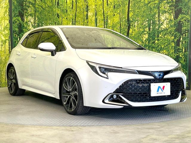 高透明度のガラス皮膜で撥水はもちろん、上質なツヤ・光沢を実現。紫外線や酸性雨から大切な愛車を保護し、色あせ・劣化を防止。「弾スプラッシュコート」、「弾プリミッサコート」からお選びいただけます。