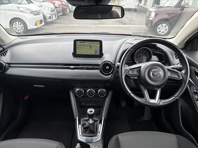 デミオ1.3 13S ツーリング