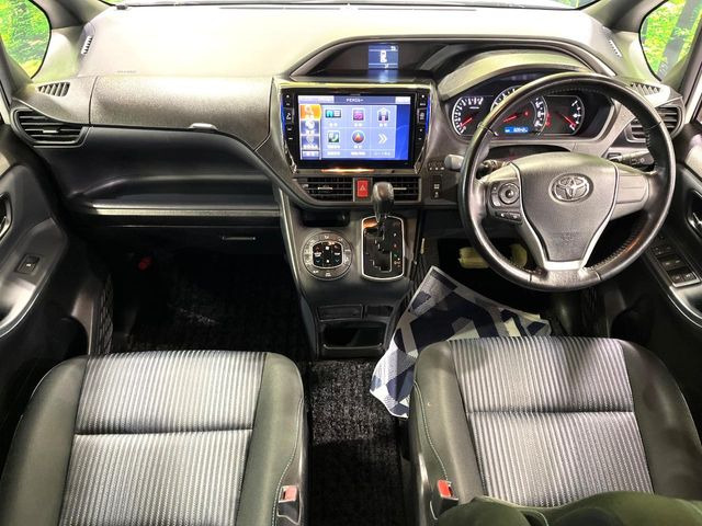 ヴォクシー2.0 ZS 煌