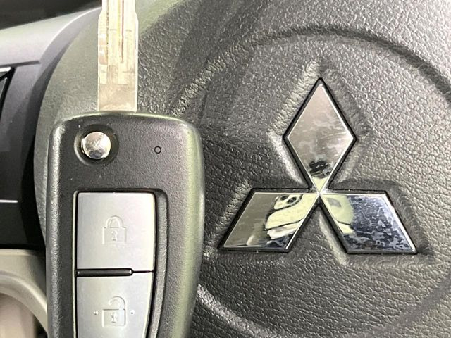 �y�L�[���X�z�������ꂽ�ꏊ����ł��{�^����Ńh�A�̊J���E�{�����ł���̂łƂ��Ă��֗�!�h�A�̌�������ɏ������邱�Ƃ�����܂����