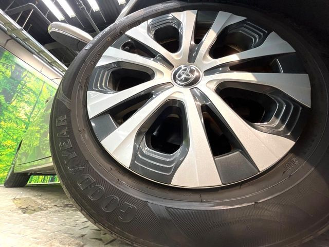 �y����15�C���`�A���~�z�C�[���z�O�ςɃ}�b�`���������A���~�z�C�[���𑕒����Ă���܂��B�e��ЊO�A���~�z�C�[����A�X�^�b�h���X�^�C�����戵�����Ă���܂��B���񂲑��k����������