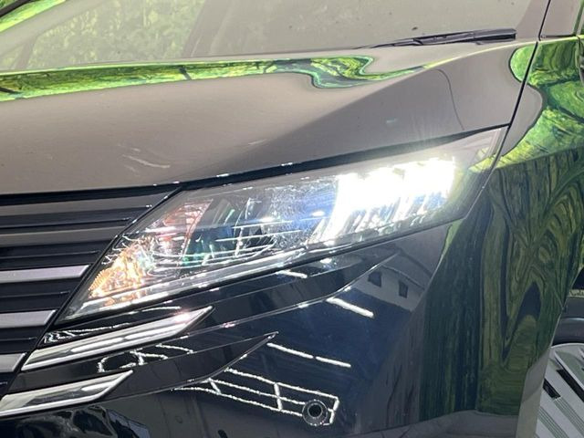 �yLED�w�b�h���C�g�z���V����ԑ��s�����ǍD�Ȏ��E���m�ۂ����S���ĉ^�]�ł��鍂�P�xLED�w�b�h���C�g�𑕔�!�_�����x�������A����d�͂��}�����Ă��܂��B