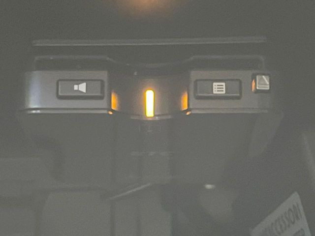 ●ETC車載器(アンテナ分離型音声案内タイプ):お引き渡し時には再セットアップを実施後、お渡しいたします。マイレージ登録に関してもお気軽にスタッフまでお尋ねください。