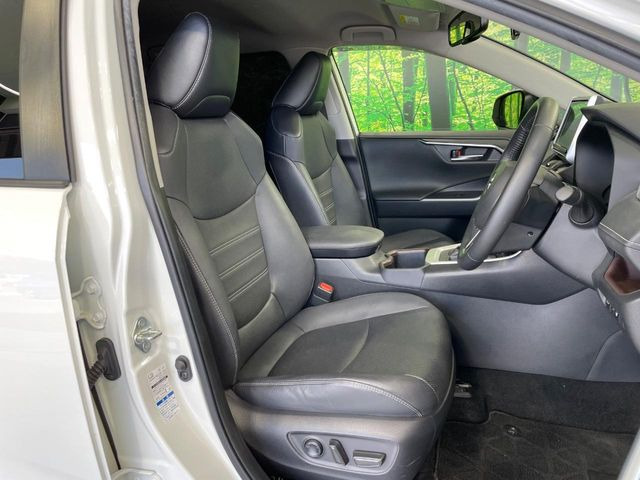 �y���烌�U�[�V�[�g�z����̂ӂ���肪�e�ՂŃ����e�i���X�����ȒP�ȁA�@�\���ɗD��鍇����v���̗p�����㎿�ȃV�[�g�ł��B����S�n���悭�A���������ӂ��S�n�ǂ��ԓ���Ԃ����o���Ă���܂��B