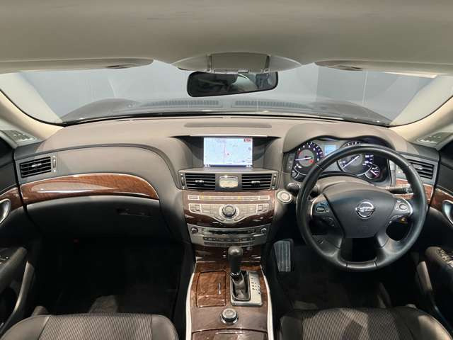 フーガハイブリッド