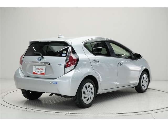 アクア1.5 S スタイルブラック