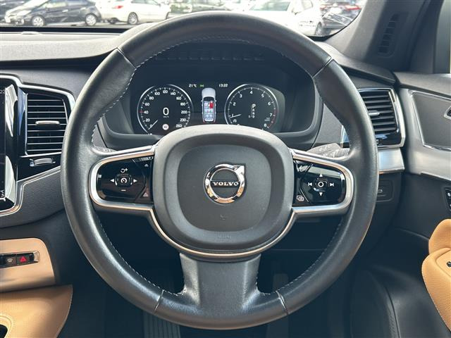 XC90T5 AWD モメンタム 4WD