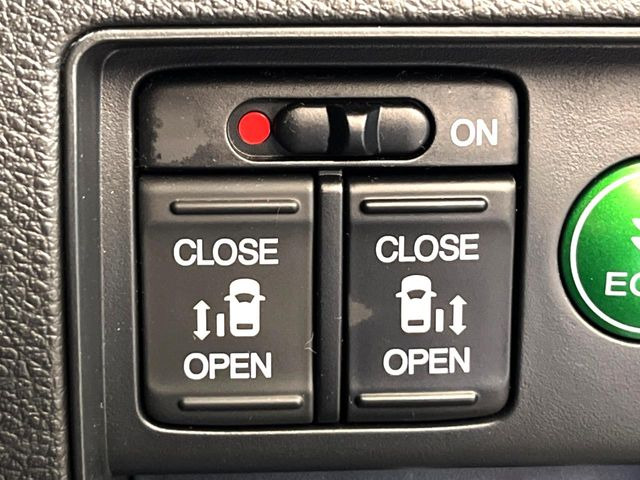 �y�����p���[�X���C�h�h�A�z�X�}�[�g�L�[��^�]�Ȃ̃X�C�b�`�Ō�ȗ����X���C�h�h�A�̊J���\���d��������͂����ăh�A���J����K�v�������A�����Ȃ��q�l�ł��ȒP�ɊJ���߂ł����K�ł���