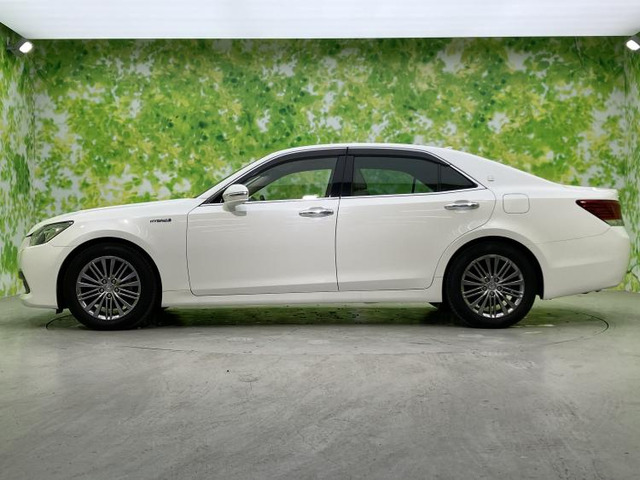 クラウンハイブリッド 2.5 ロイヤルサルーンG