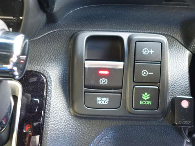 �d���p�[�L���O�u���[�L!�X�C�b�`�𑀍삷�邾���Ńp�[�L���O�u���[�L�������邱�Ƃ��ł��܂�!����ɃI�[�g�z�[���h�@�\�t�Ȃ̂Œ�Ԏ��Ƀu���[�L�y�_�����瑫�𗣂��Ă���ԏ�Ԃ��L�[�v���܂�!