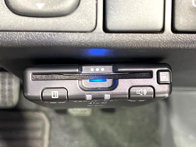 【ETC】高速道路の料金所をストレスなく通過!話題のスポットやサービスエリアに多い「スマートIC」利用時は必須のアイテムです。当店でセットアップを実施、ご納車当日からすぐにご利用いただけます!