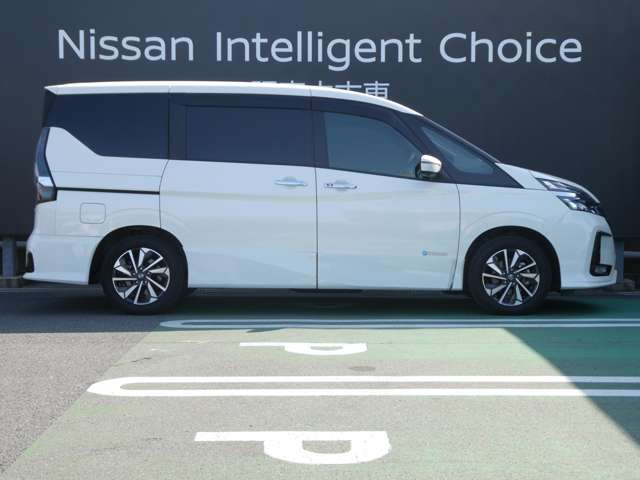 セレナ1.2 e-POWER ハイウェイスターV