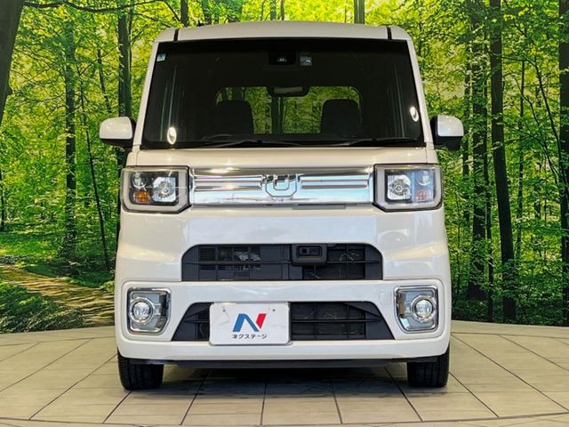 弊社では、全車『修復歴なし』のお車のみ取り扱っております。専任バイヤーによる厳選した仕入れの後、入庫後の車両チェックを行い、ネクステージが認定した高品質な中古車をご提供しております。