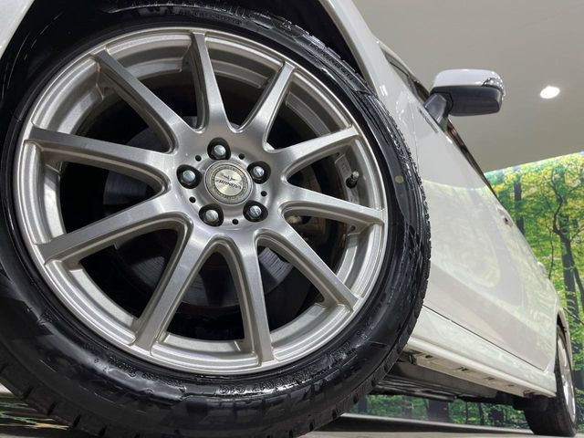 �y����17�C���`�A���~�z�C�[���z�O�ςɃ}�b�`���������A���~�z�C�[���𑕒����Ă���܂��B�e��ЊO�A���~�z�C�[����A�X�^�b�h���X�^�C�����戵�����Ă���܂��B���񂲑��k����������