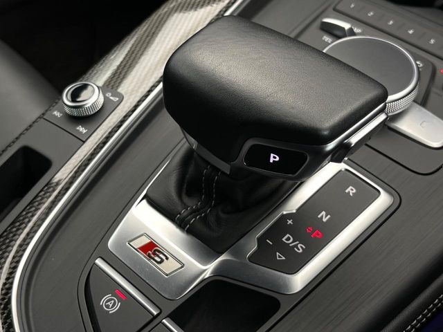 ��MT���[�h�t��AT:�ʏ�͎����ł����Ȃ���ϑ�(�M�A�`�F���W)���h���C�o�[�̑���ɂ���ĈӐ}�I�ɕς�����V�X�e���ł��B����w���i�̃h���C�u�����y���݂��������܂�!