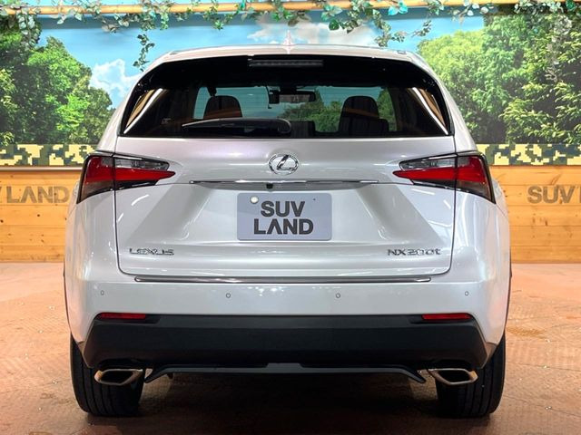 安心の最長10年・走行無制限保証(有償)をご用意。保証内容も充実はもちろん、無料点検&オイル交換や、年中無休の全国・24時間ロードサービスも付帯されておりますのでご安心下さい。