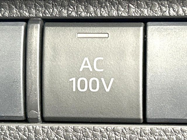 �y�A�N�Z�T���[�R���Z���g�z�L�����v��X�|�[�c�A�A�E�g�h�A�ł̃A�N�e�B�r�e�B�͂������A�ЊQ�E��d�̍ۂɏ����ɂ��Ȃ�AC100V�R���Z���g�𑕔���P�[�^�C��^�u���b�g�A�Q�[���@��̏[�d�ɂ���