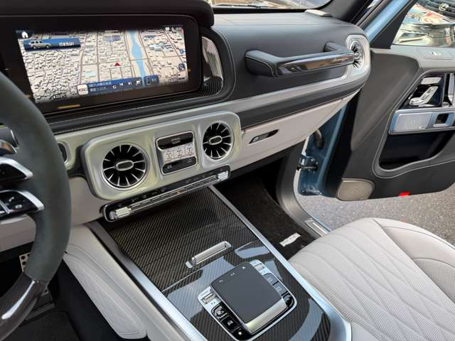 �^�b�`�p�l���f�B�X�v���C�i�r(�ԗ��̐ݒ��i�r�ݒ�ȂǍs���܂�)