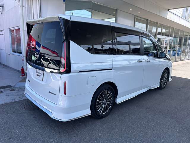 セレナ1.4 e-POWER AUTECH スポーツ スペック