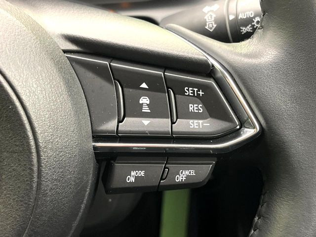 �yi-ACTIVESENSE�z���s���ɑO���̎ԗ�����F�����A�Փ˂������Ȏ��͌x��ƃu���[�L�ŏՓˉ���Ɣ�Q�y�����A�V�X�g�B�����S�Ƀh���C�u�����y���݂��������܂��B