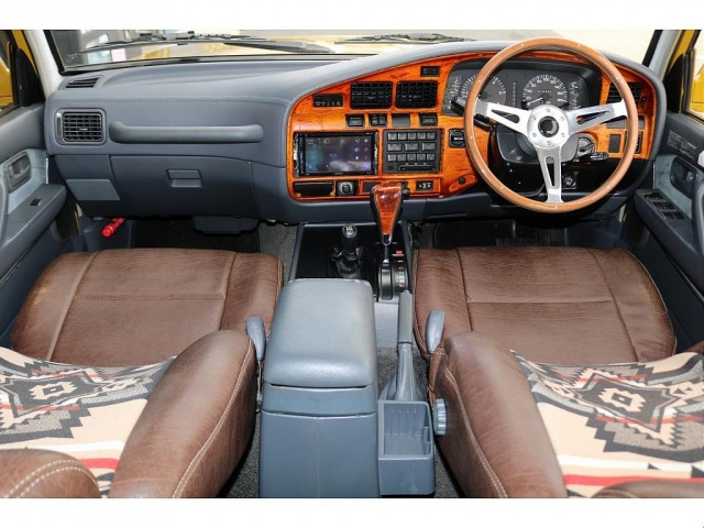 ランドクルーザー804.5 VXリミテッド 4WD