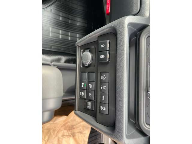 ���[�ŐV6�^���f���V�ԃX�Y�L�ۏؕt �����[��4�J���`6�J�����[��1�����f���A���u���[�L�T�|�[�gII �딭�i�}�Ԑ���E�}���p�[�L���O�Z���T�[ LED�w�b�h �A�C�h�����O�X�g�b�v