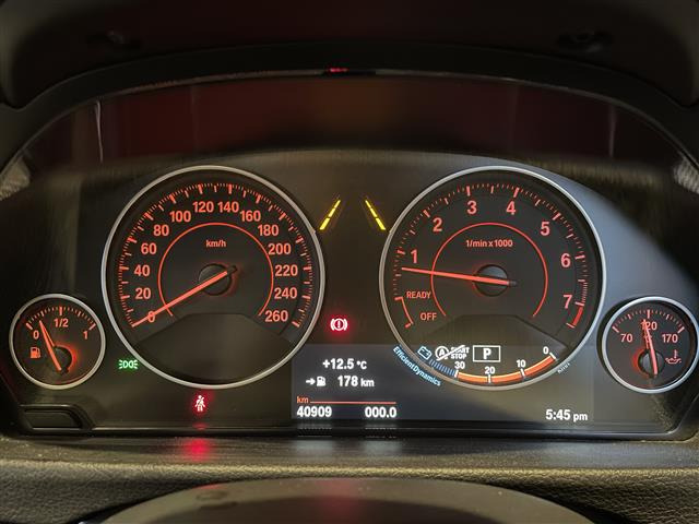 3シリーズセダン320i Mスポーツ